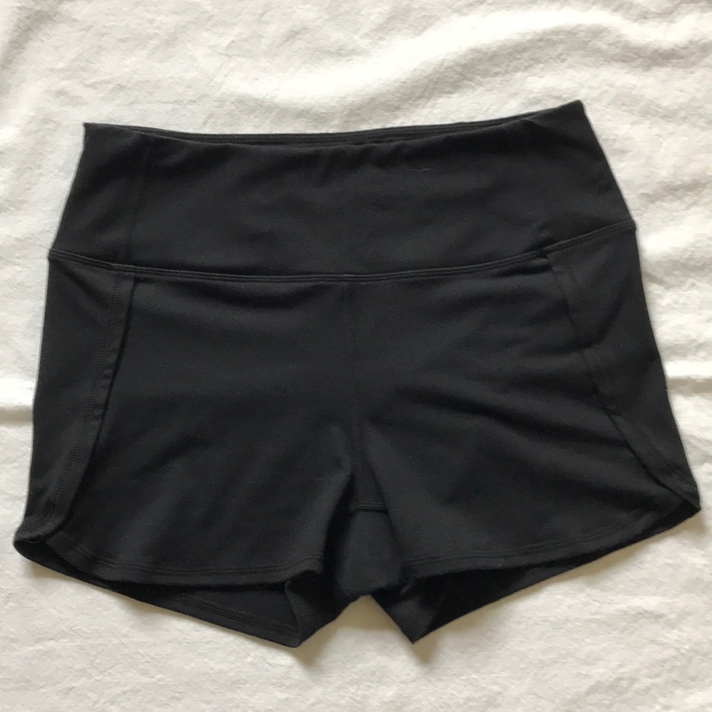Zella Nordstrom brand work out short shorts